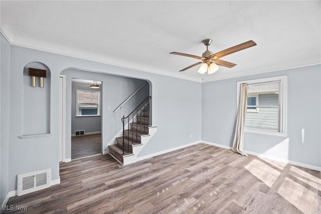 Building Photo - 15419 Edgewood Ave