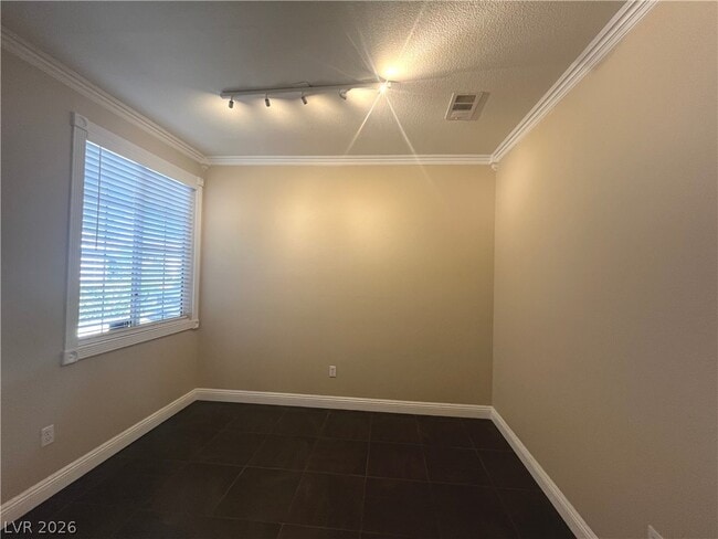 Building Photo - 1809 Snow Spring Ln