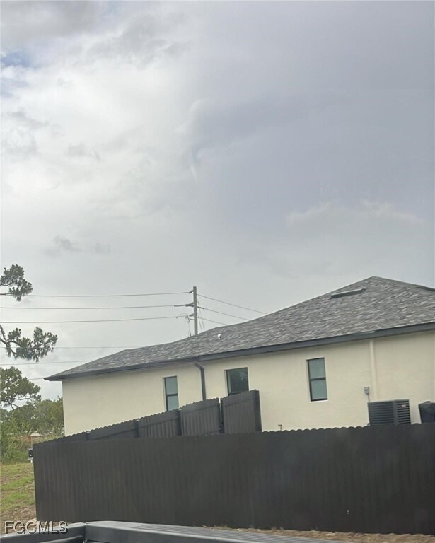 Building Photo - 4400 Golfview Blvd