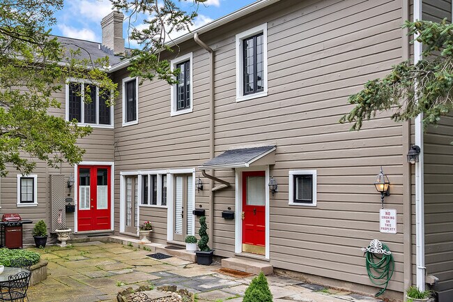 Building Photo - 501 Blackburn Rd