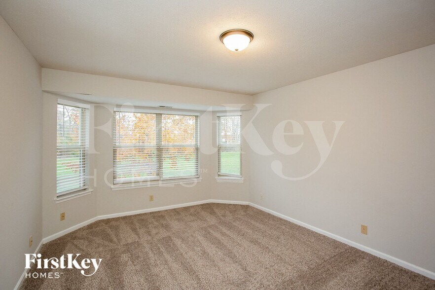 Building Photo - 7407 Bancaster Dr