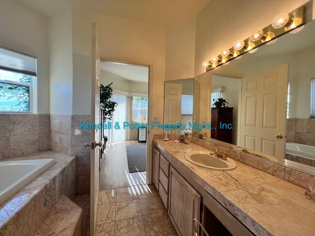 Building Photo - Ocean Views in Seacliff – Furnished 4BR/3B...