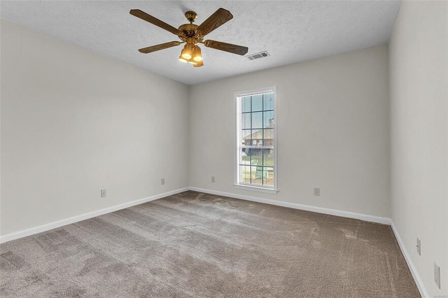 Building Photo - 2638 Queens Hollow Ct