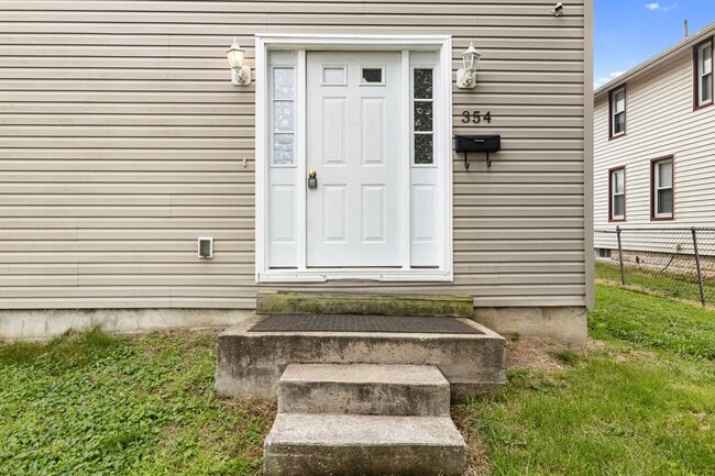 Building Photo - Elkton 2 story - Coming Soon