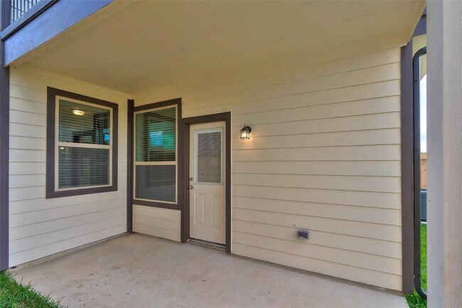 Building Photo - 163 Axlewood Ct