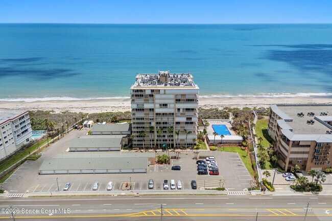 Building Photo - 877 N Hwy A1A