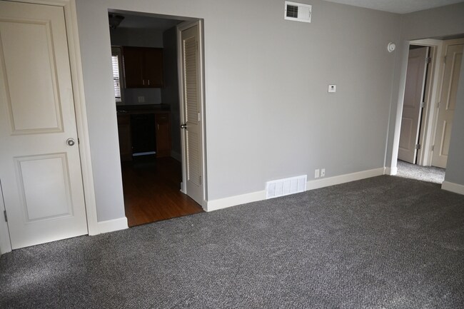 Floorplan - 417 - 421 - 423 N 40th -- Auburn