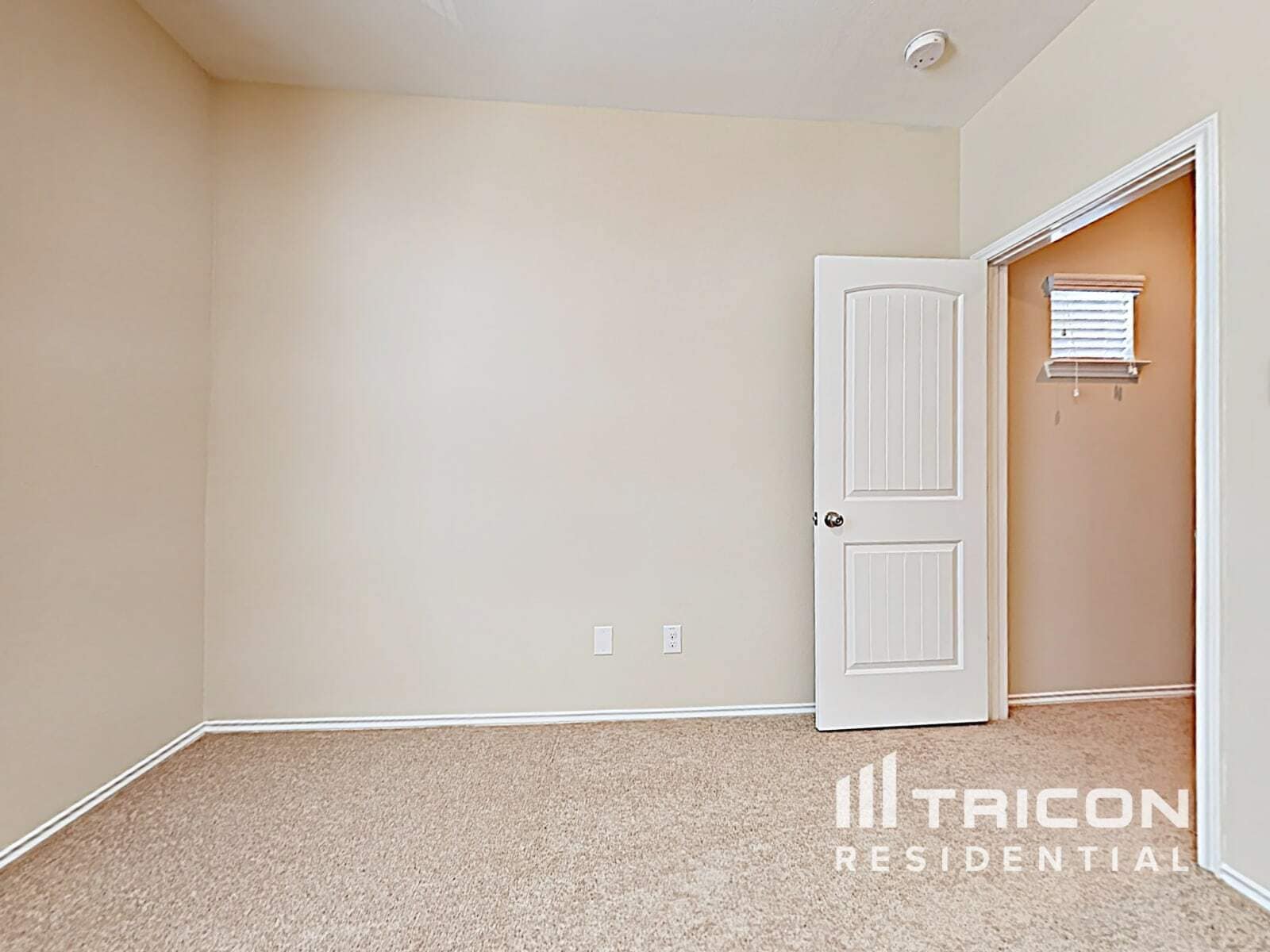 Building Photo - 2823 Arica Ln