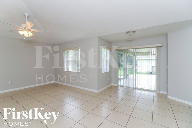 Building Photo - 9041 Irving Rd