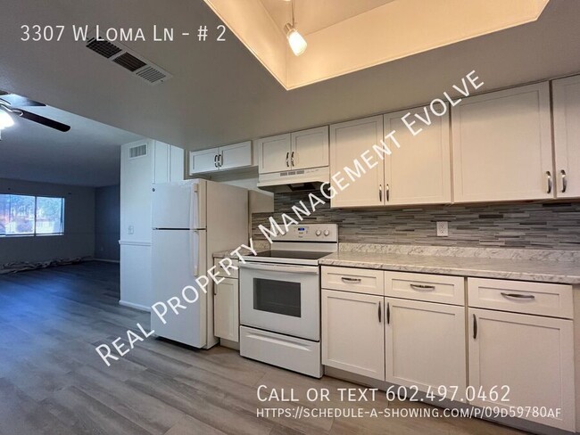 Building Photo - Updated Phoenix Condo -- MOVE-IN SPECIAL: ...