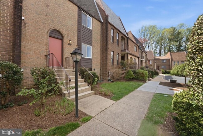 Building Photo - 1747 Cy Ct