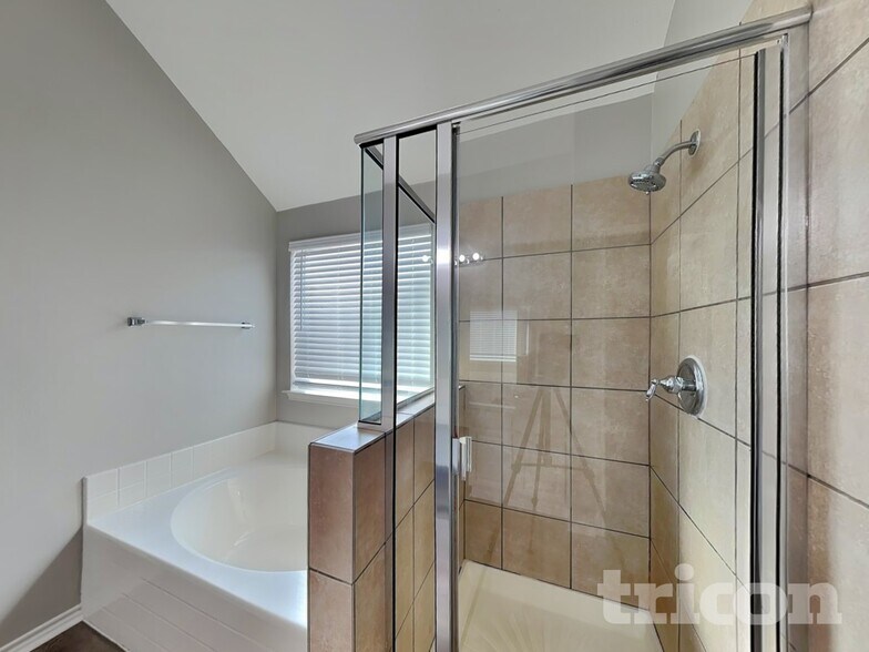 Building Photo - 6414 Quail Valley Dr