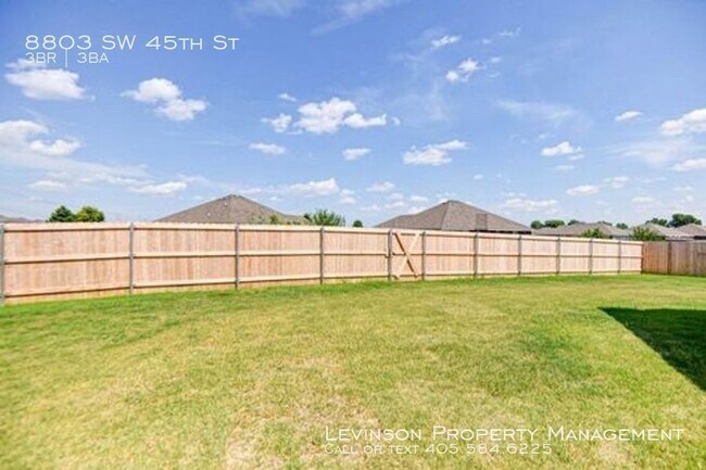 Building Photo - 8803 SW 45th Terrace