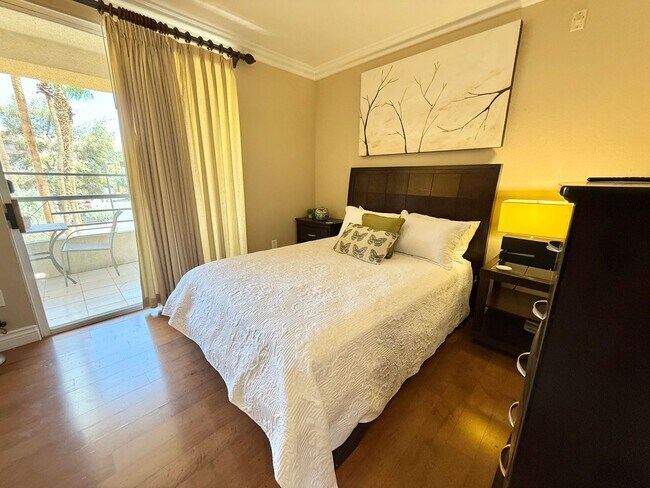 Building Photo - Live the Las Vegas Lifestyle in a Gated, Amenity-Rich Community ALL UTILITIES INCLUDED