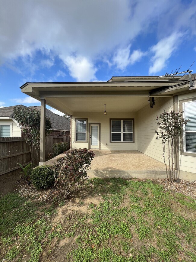 Building Photo - 25030 Buttermilk Ln