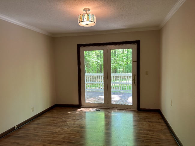 Building Photo - 104 Hudson Hills Rd