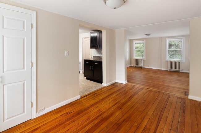 Building Photo - 2 Congdon Ln