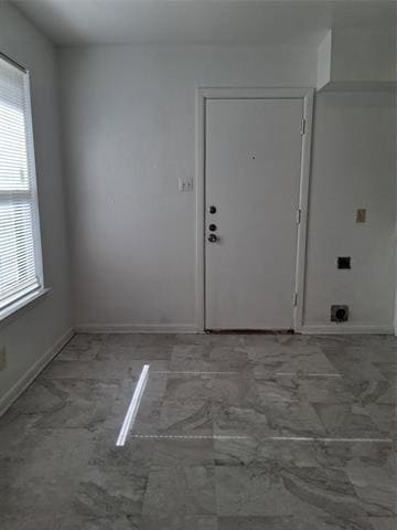 Building Photo - 3019 Avon St