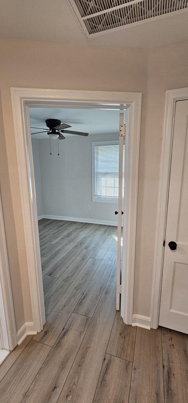 Building Photo - 3820 Montgomery Ave