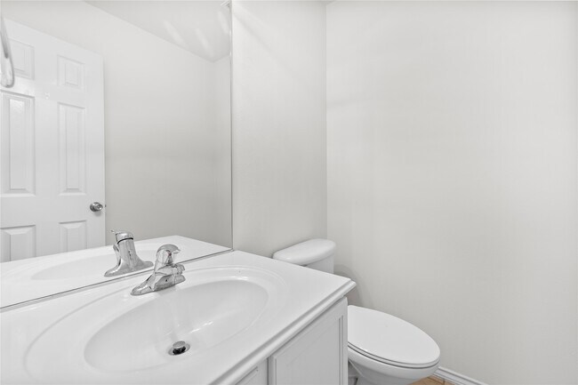 Building Photo - 5818 La Crema