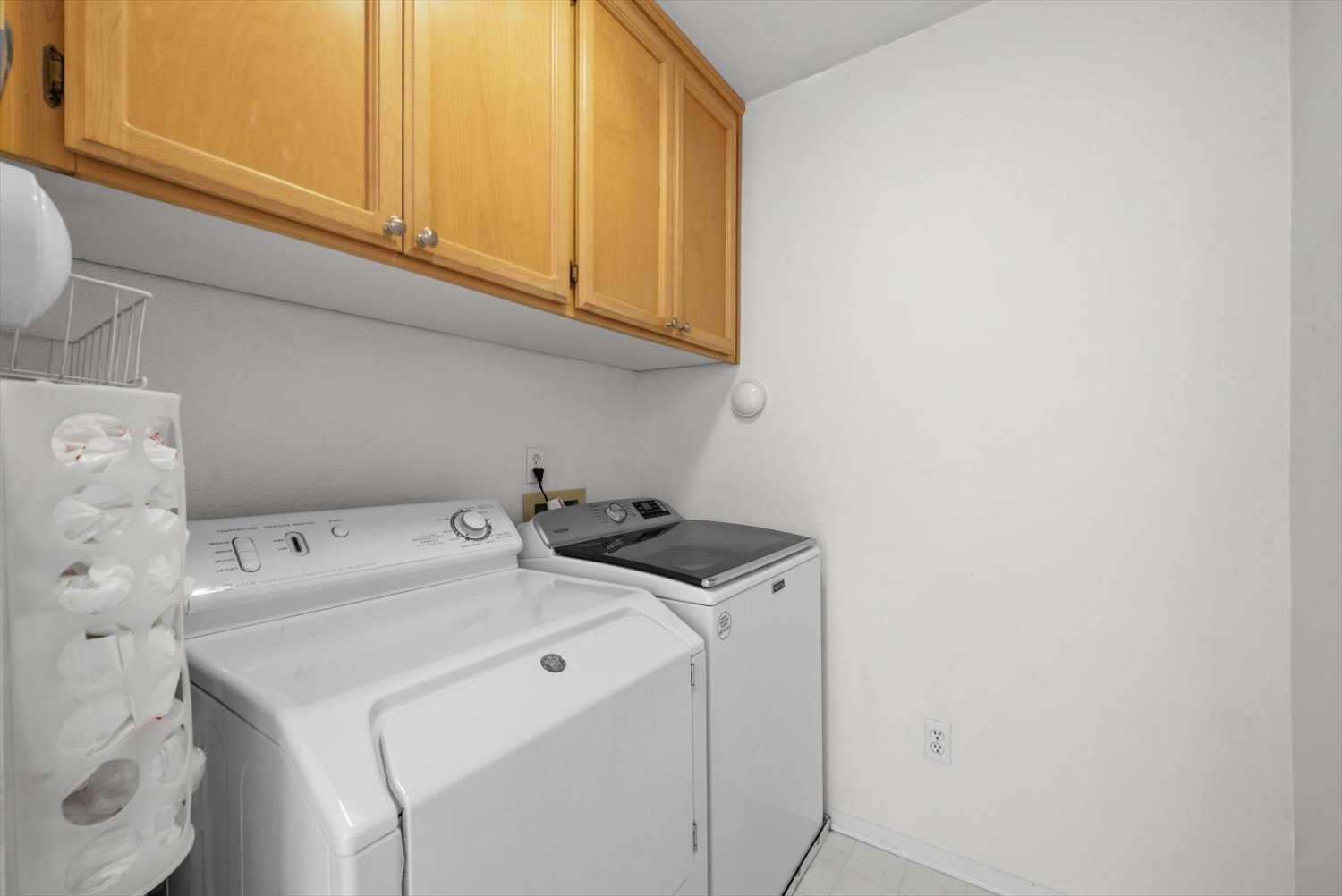 Building Photo - 129 Outlook Cir