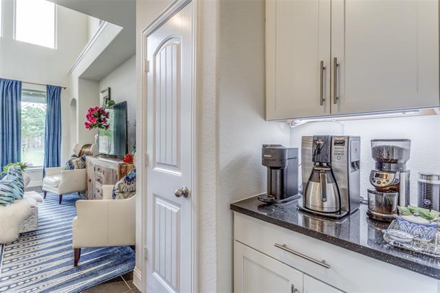 Building Photo - 4004 Oyster Creek Ct