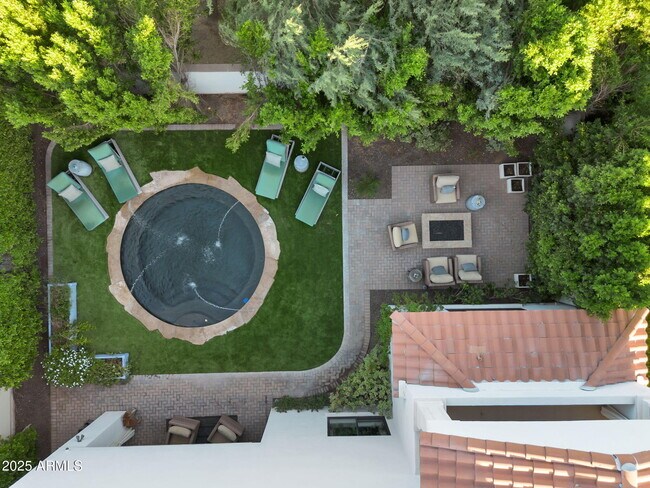 Building Photo - 3507 North 39th Pl