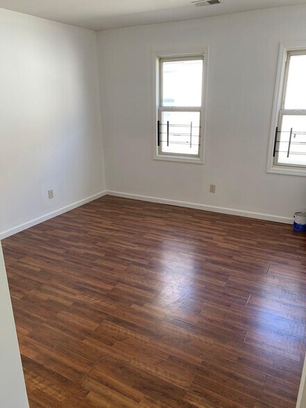 Building Photo - 227 Muhlenberg Pl