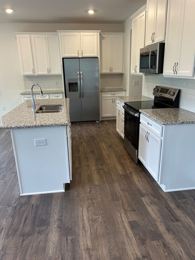 Building Photo - 15208 Caspian Wy