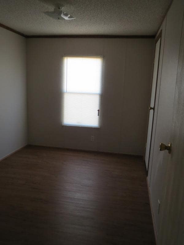 Building Photo - 213 Dogwood Ln