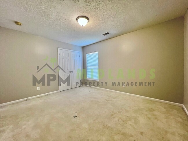 Building Photo - 101 Baltic Ct