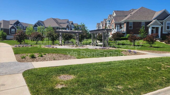 Building Photo - 4444 Monroe Ct