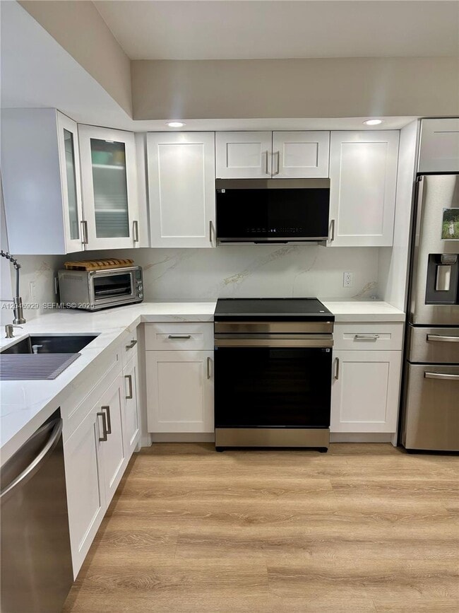 Building Photo - 800 SW 125th Way