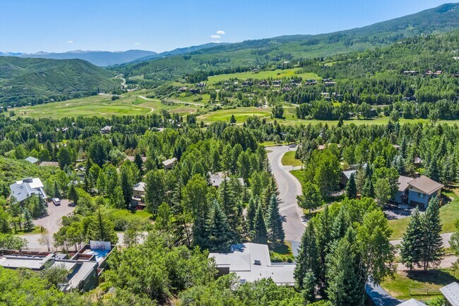 Building Photo - 15 Terrace Dr