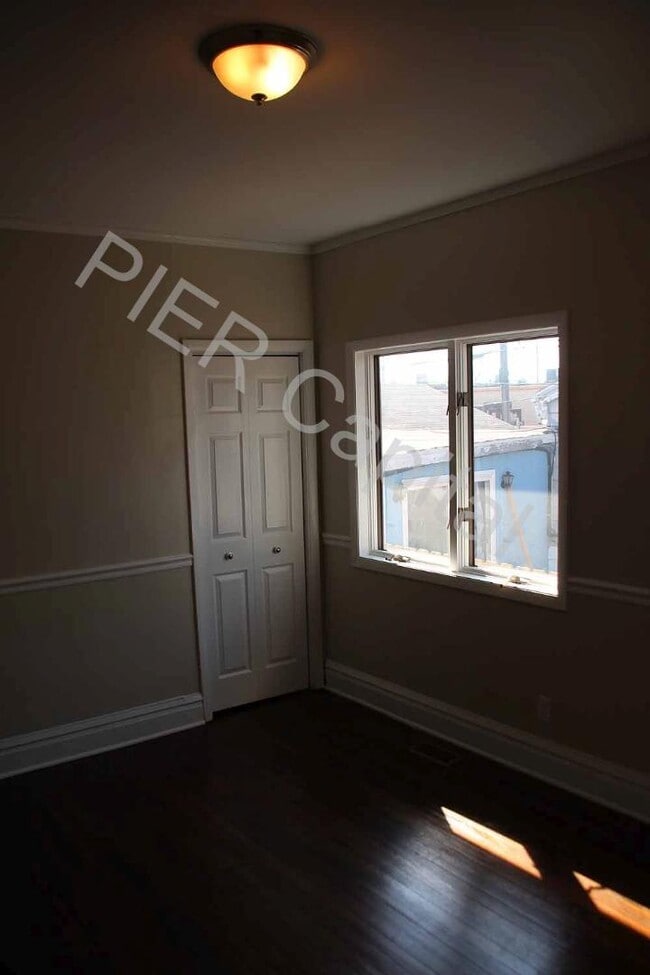 Building Photo - 2824 163rd Pl