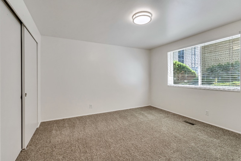 Building Photo - 2115 E 3300 S