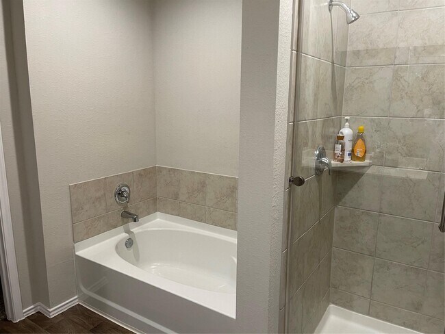 Building Photo - 18356 Klamath Falls Ln