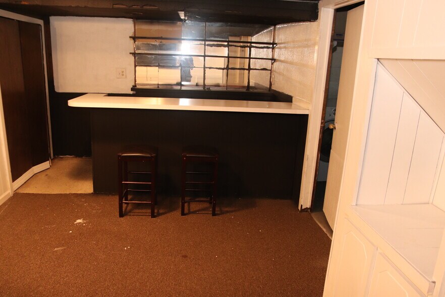 Basement - 19315 Roscommon St