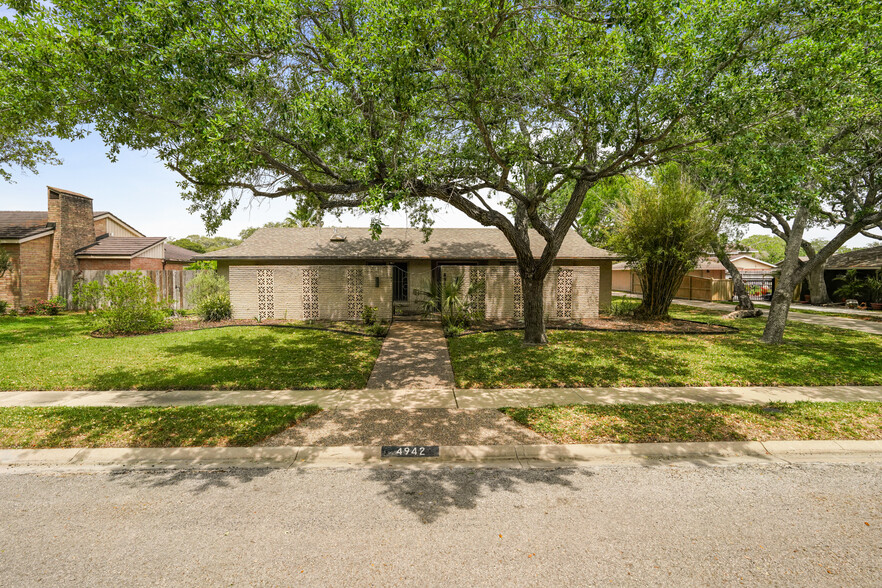 Building Photo - 4942 Cherry Hills Dr