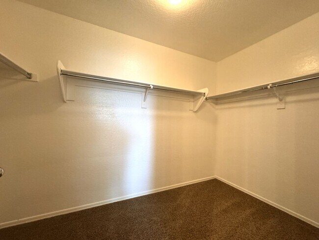 Building Photo - ***MOVE IN SPECIAL: $300 OFF MOVE IN -4 BEDROOM HOME IN TUSCANO