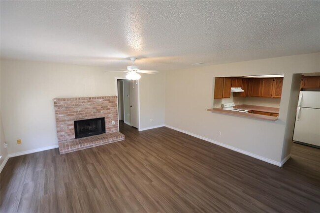 Building Photo - 6714 Windrift Way