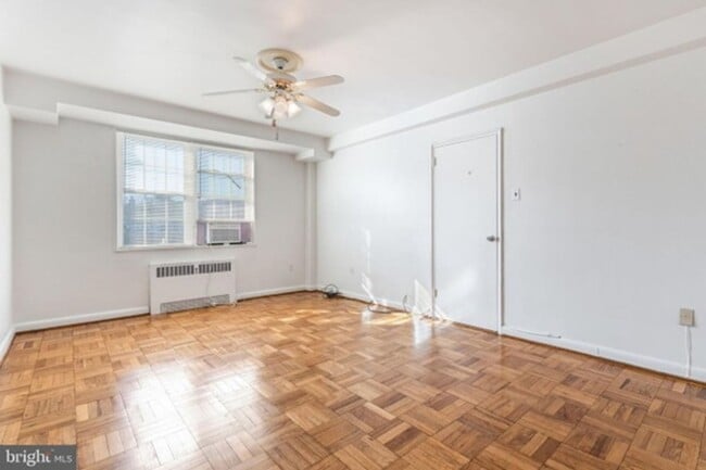 Building Photo - Spacious Tuscany/Canterbury 1bd/1ba Condo with W/D! Available 8/14