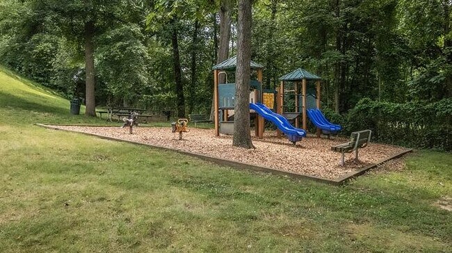 Building Photo - 1200 S Courthouse Rd