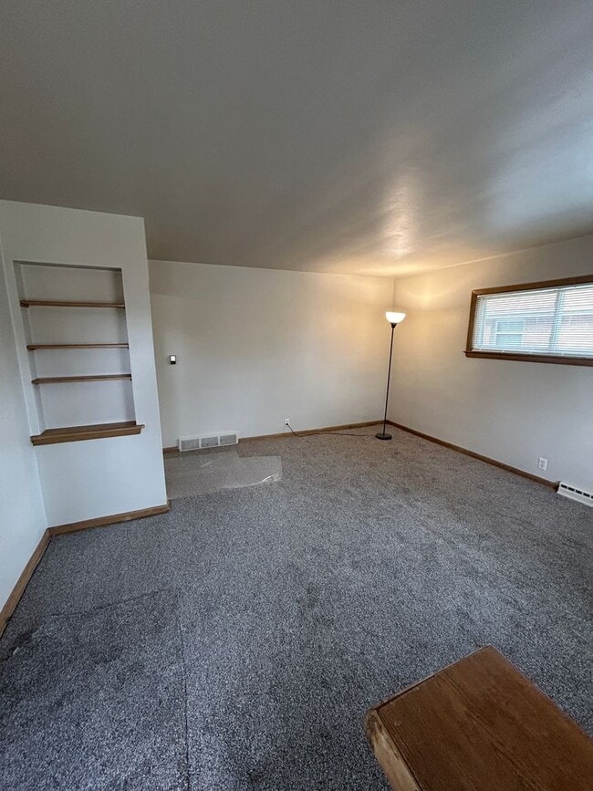 Building Photo - 5861N32ndK