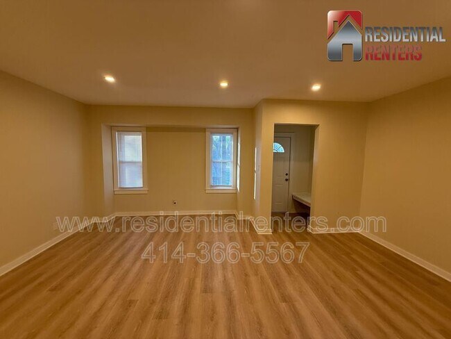 Building Photo - 3124 N 28th St