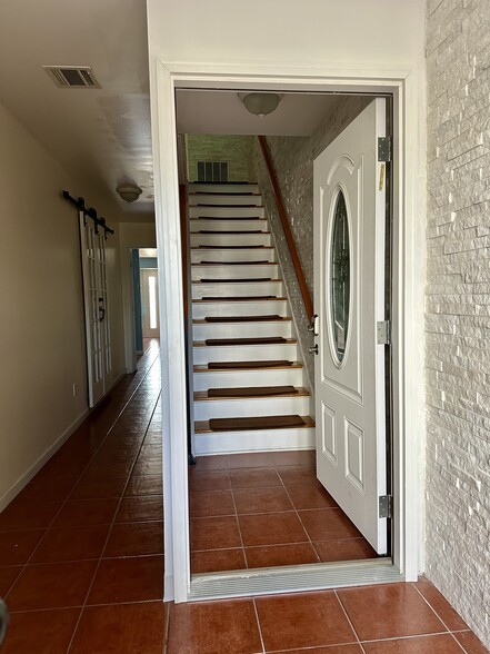 Building Photo - 3 Harbor Front Ct