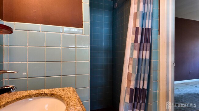 Building Photo - 221 Wyckoff Ave