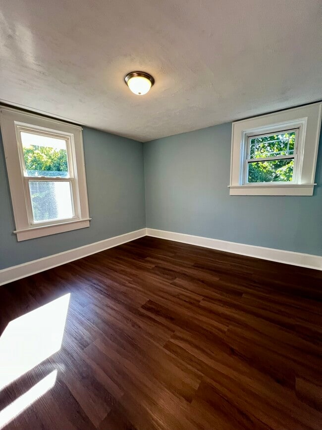 Building Photo - 1116 Murray Ave