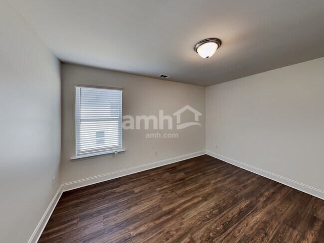 Building Photo - 412 Tributary Ln