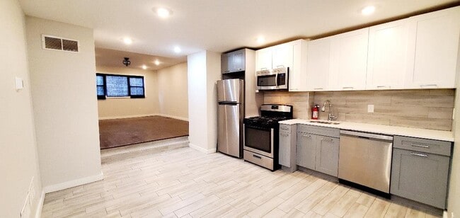 Building Photo - 487 Ocean Ave